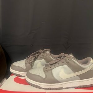Nike Dunk Low Bone Beige. Women’s 7.5, Men’s 6.